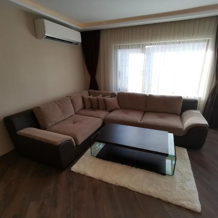 City Center Lux Apartment Varna Bagian luar foto