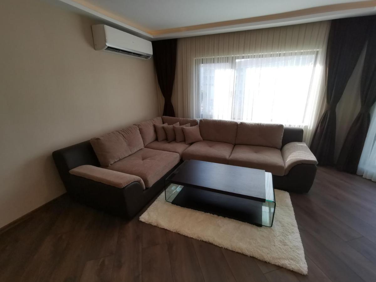 City Center Lux Apartment Varna Bagian luar foto