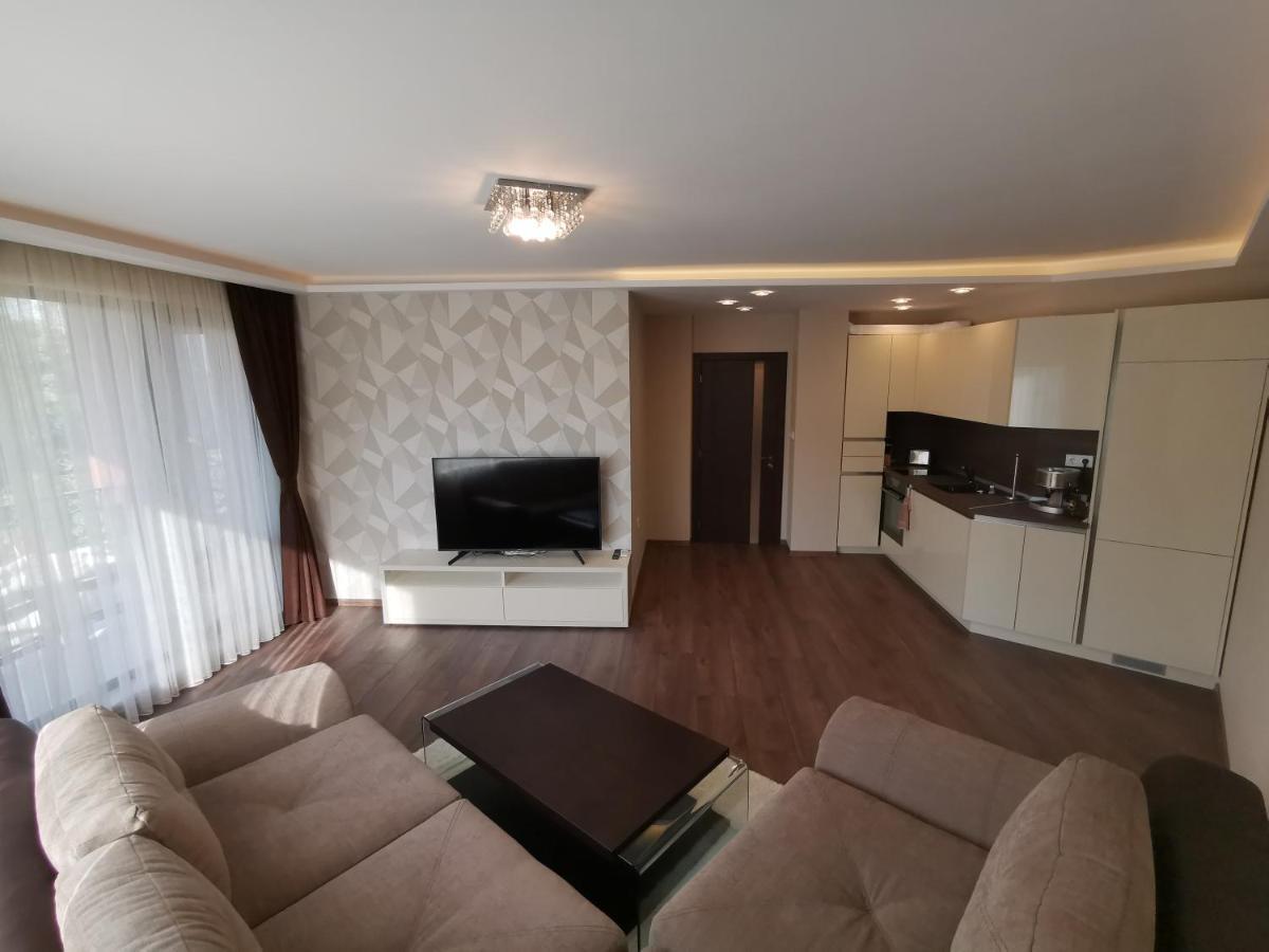 City Center Lux Apartment Varna Bagian luar foto