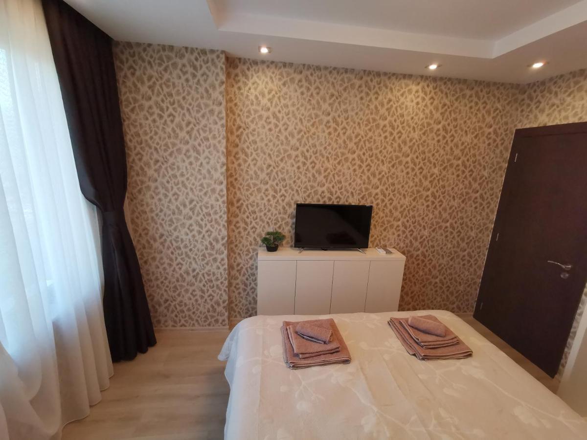 City Center Lux Apartment Varna Bagian luar foto